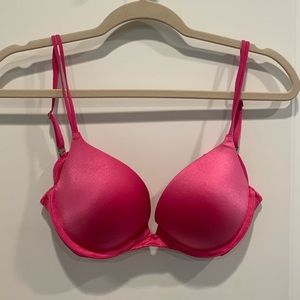 PINK Victoria's Secret Intimates & Sleepwear - VS bra PINK Victoria's Secret Intimates & Sleepwear - VS bra